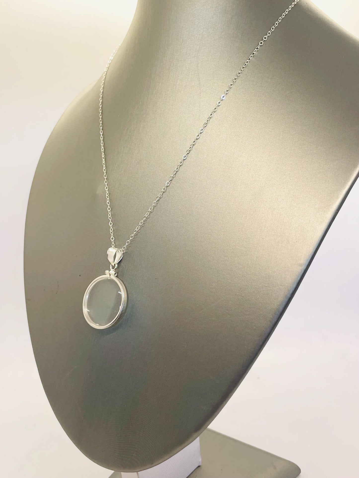 Empty 25mm sterling silver locket with coin edge bezel, free small screwdriver included!