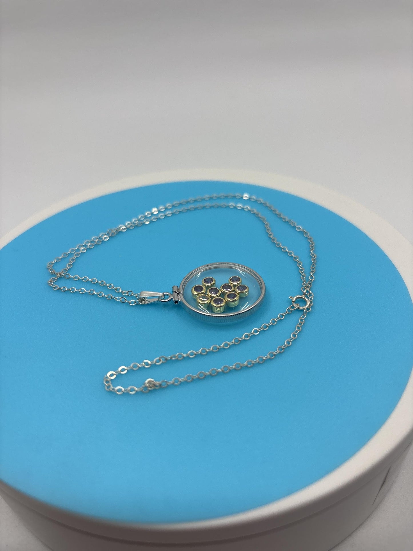 Empty 25mm sterling silver locket with coin edge bezel, free small screwdriver included!