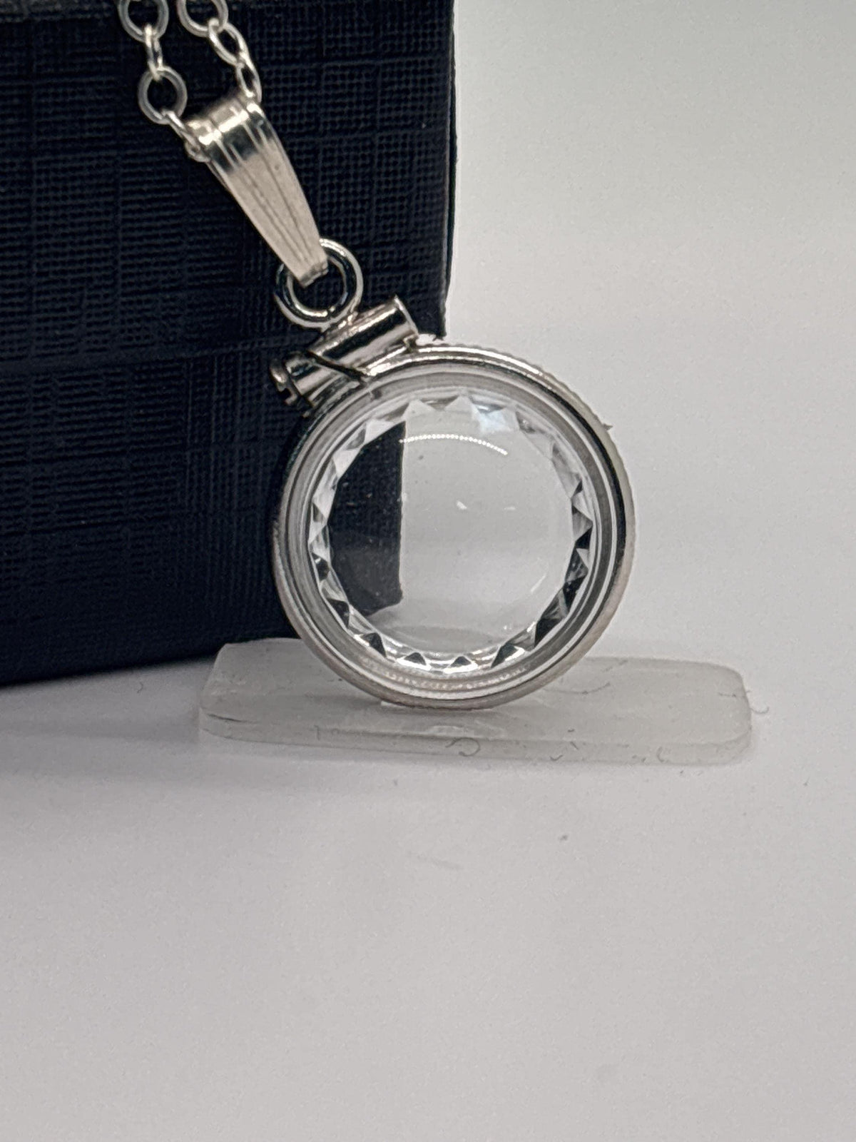 12.5mm Sterling Silver Diamond-Edge Shaker Locket for Keepsakes