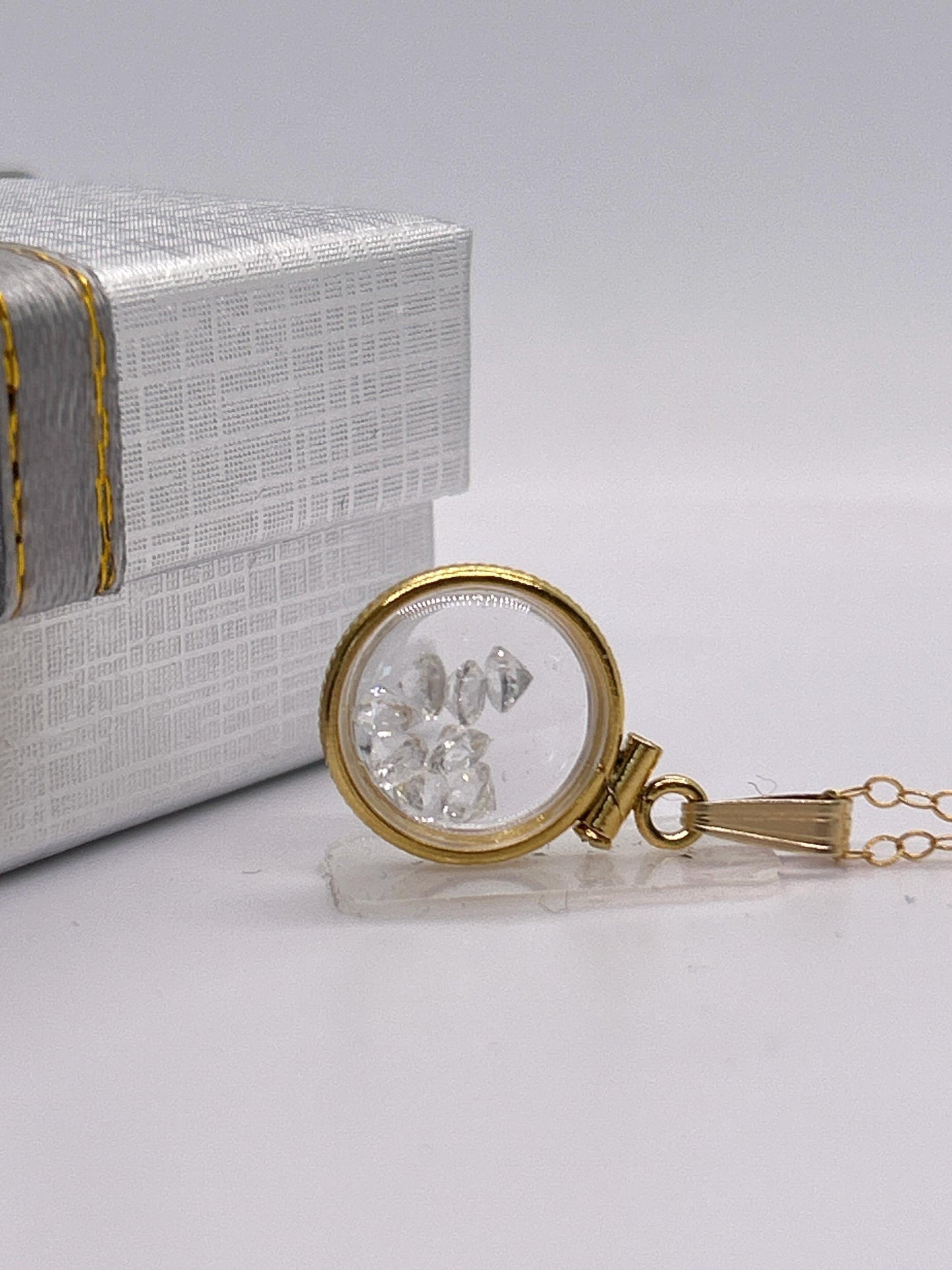 Handmade 12.5 mm 14k gold filled gemstone  shaker locket, 0.75 cttw. white topaz, birthstone april