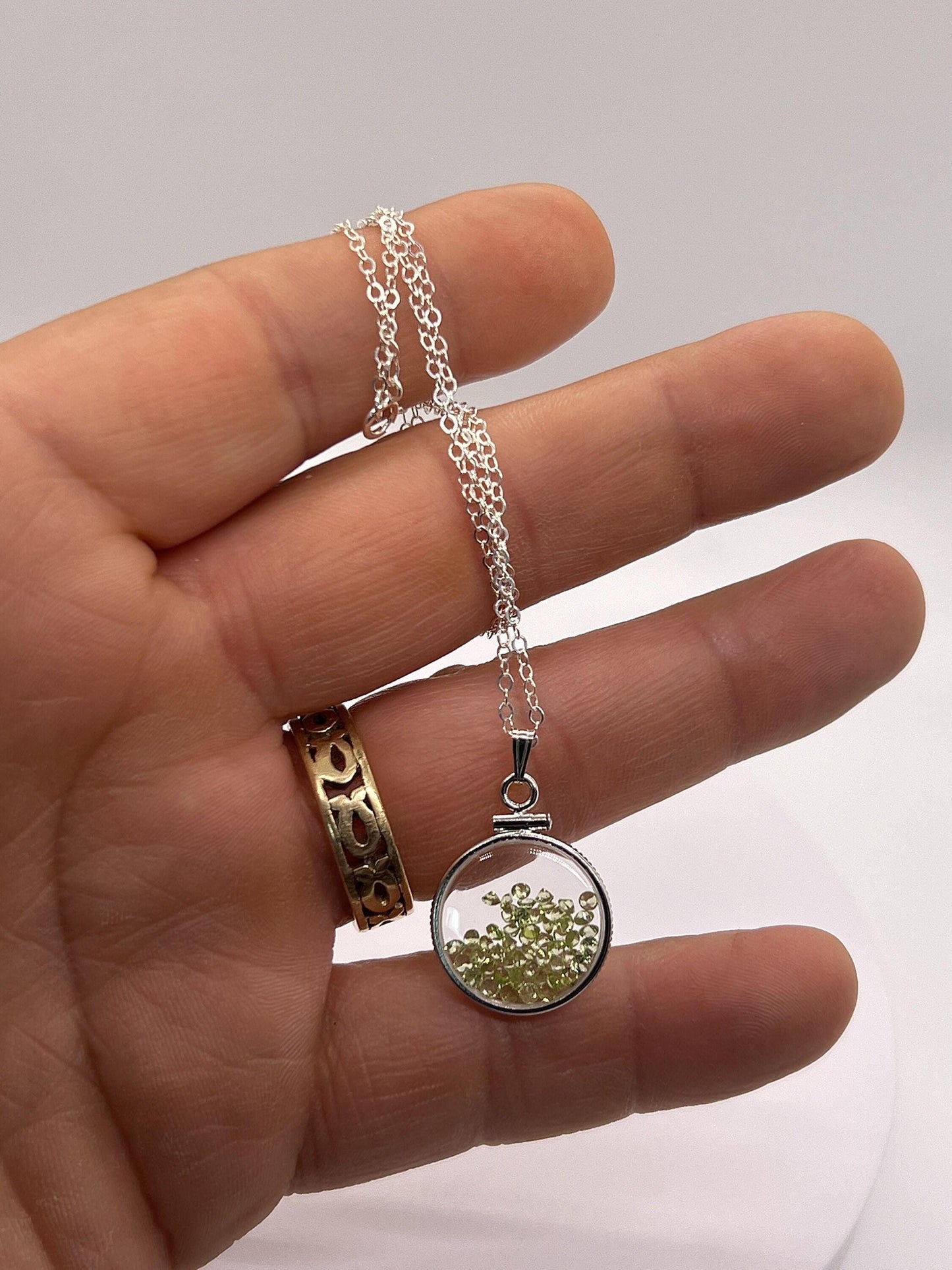 Handmade dime size sterling silver peridot shaker locket lucite view locket, necklace, beautiful may birthstone. 2.0 tcw