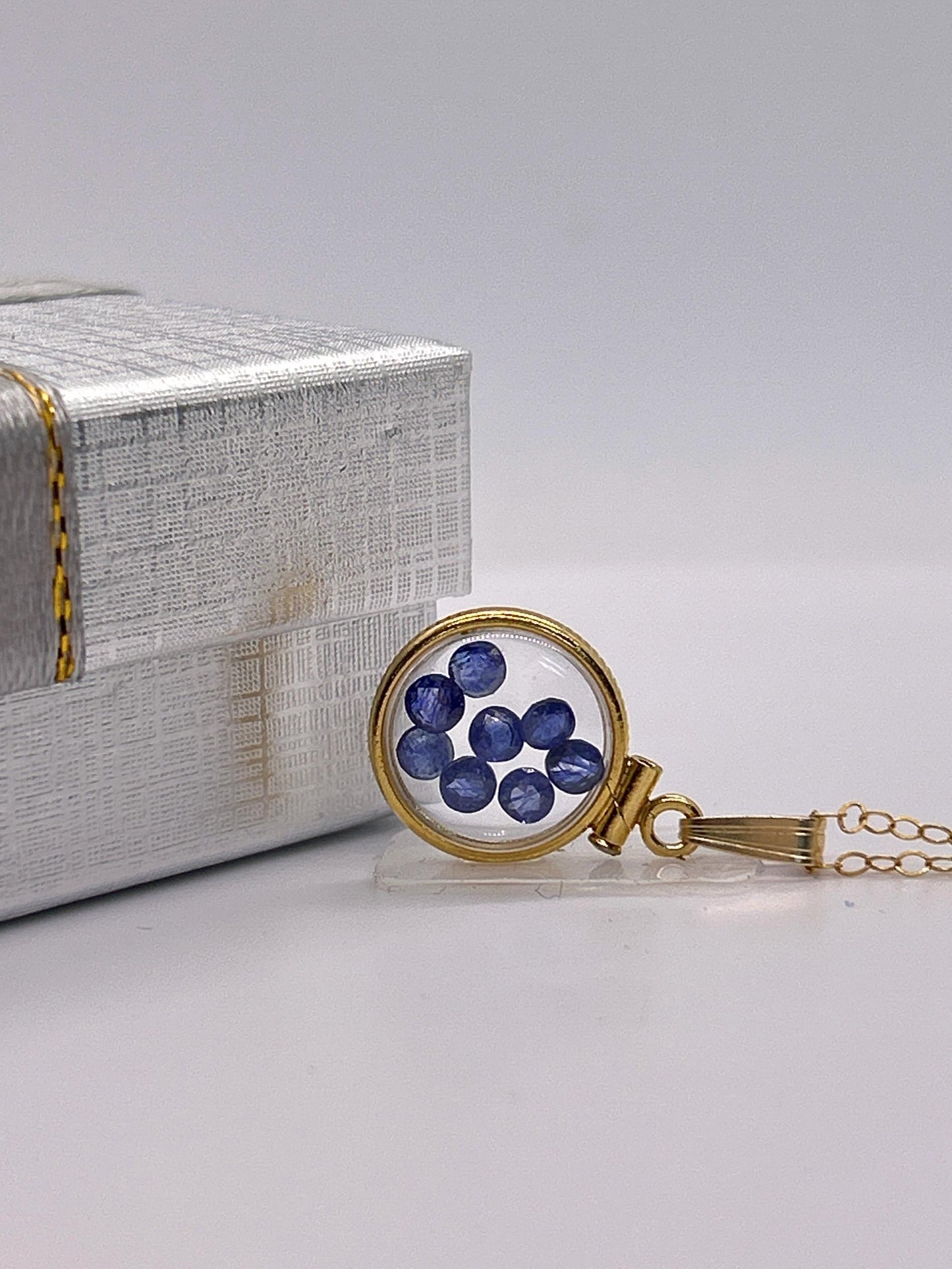Handmade 12.5 mm 14k gold filled gemstone  shaker locket, 0.75 cttw. blue saphire, birthstone september