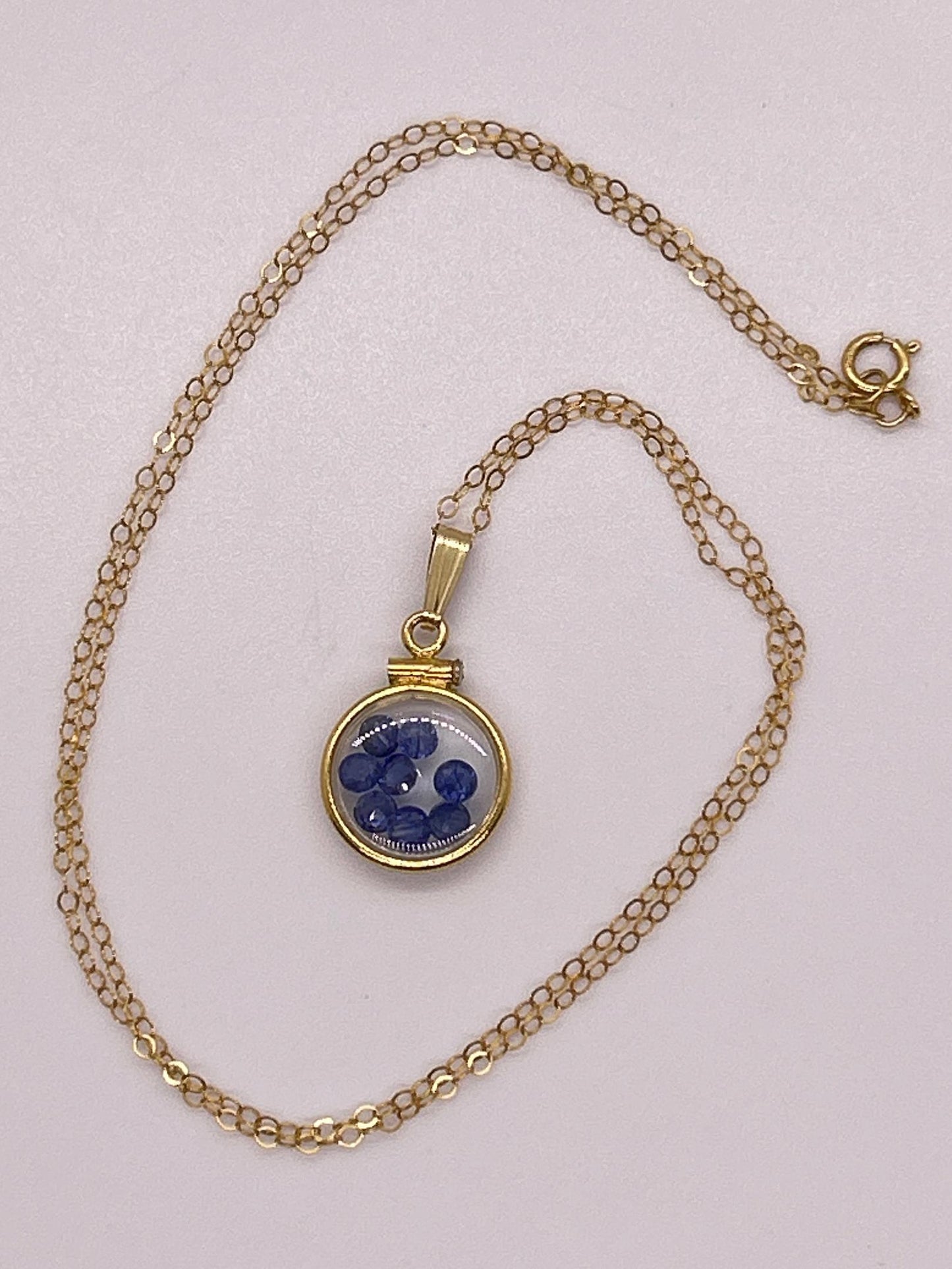 Handmade 12.5 mm 14k gold filled gemstone  shaker locket, 0.75 cttw. blue saphire, birthstone september