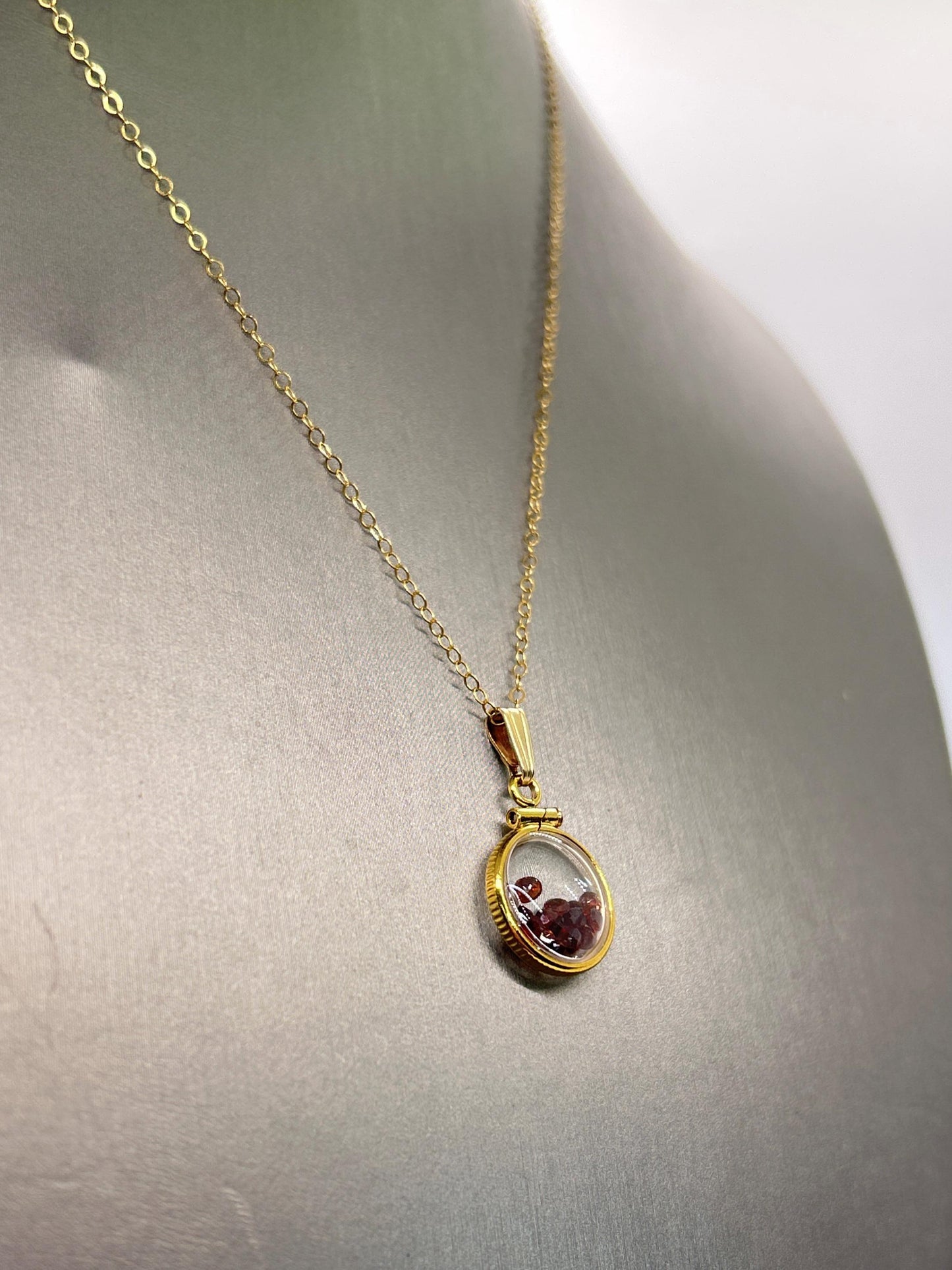 Handmade 12.5 mm 14k gold filled gemstone  shaker locket, 0.75 cttw. red garnet, birthstone january