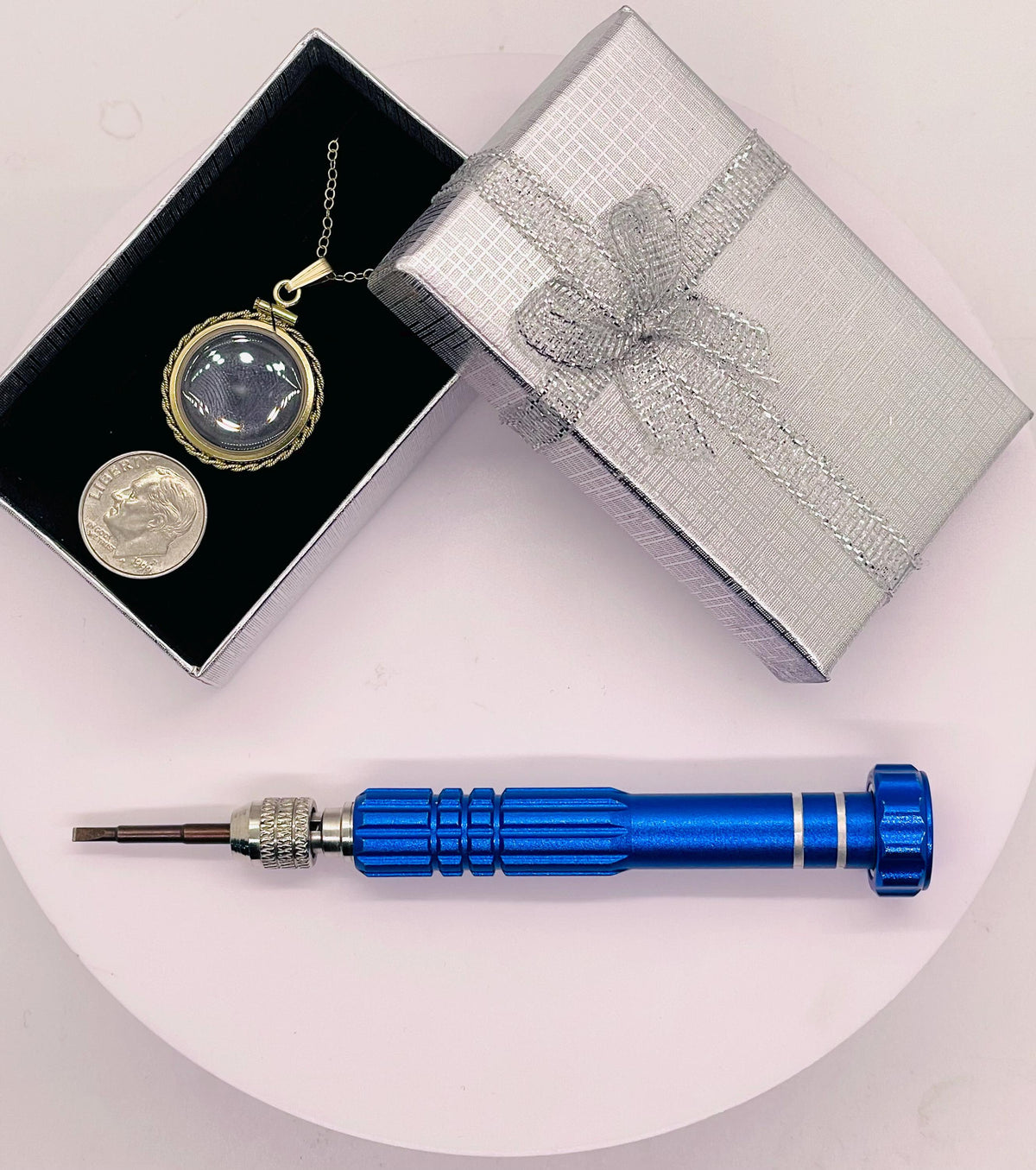 Empty customizable 20 mm handmade 14k gold filled rope edge shaker locket necklace w/ free screwdriver waiting for your little treasures