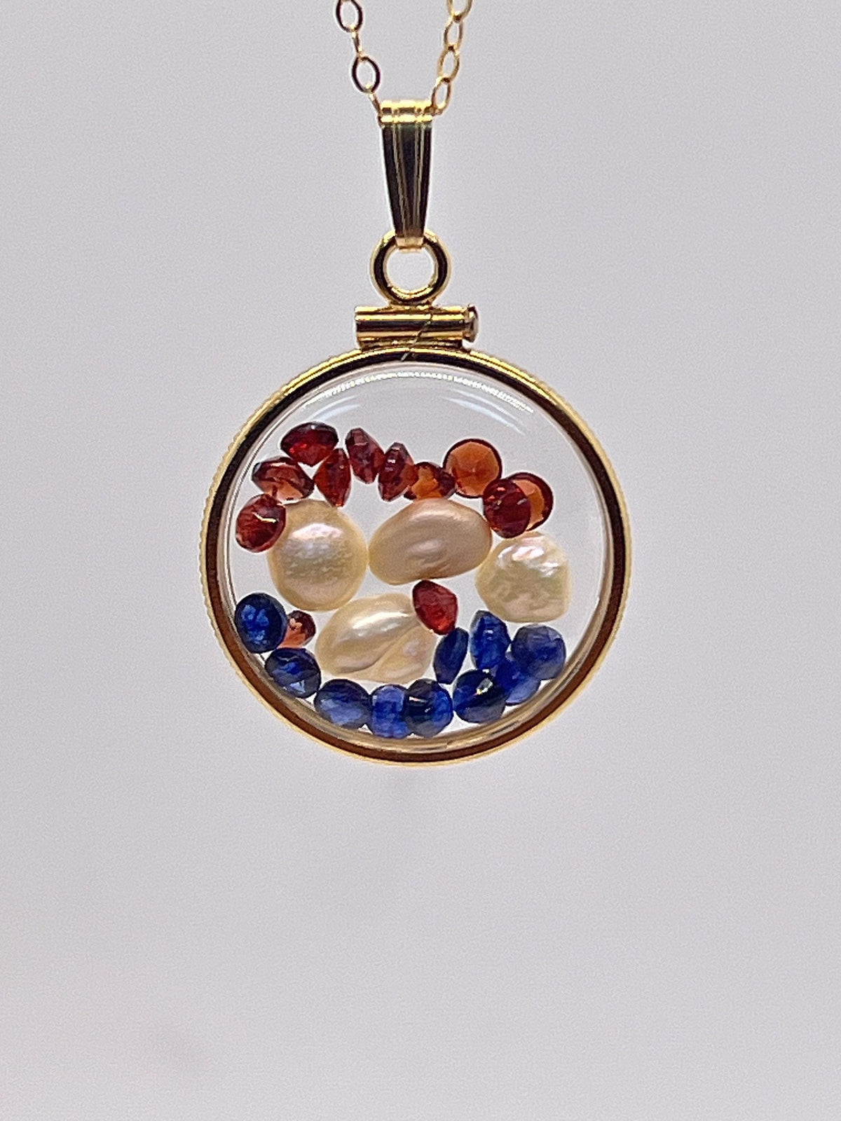 Solid 14k gold lucite handmade mix of garnet, sapphire and pearl shaker locket. round cut colorful gems. artistic series-us flag colors