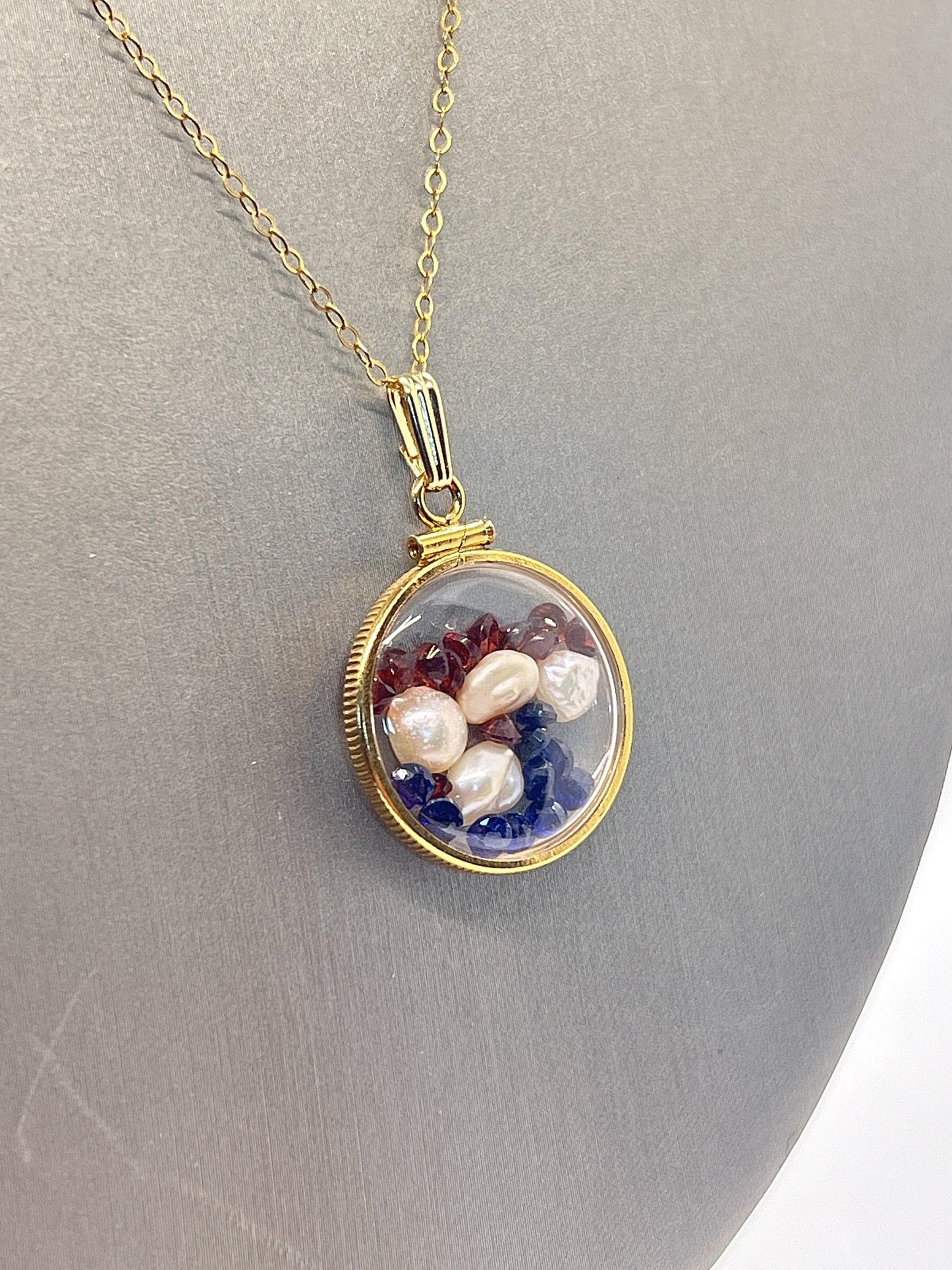 Solid 14k gold lucite handmade mix of garnet, sapphire and pearl shaker locket. round cut colorful gems. artistic series-us flag colors