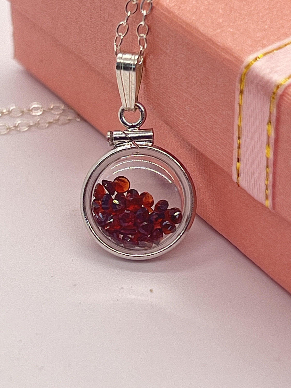 Handmade diminutive sterling silver garnet shaker locket lucite view locket, necklace, beautiful january birthstone. 1.65 tcw, red round cut