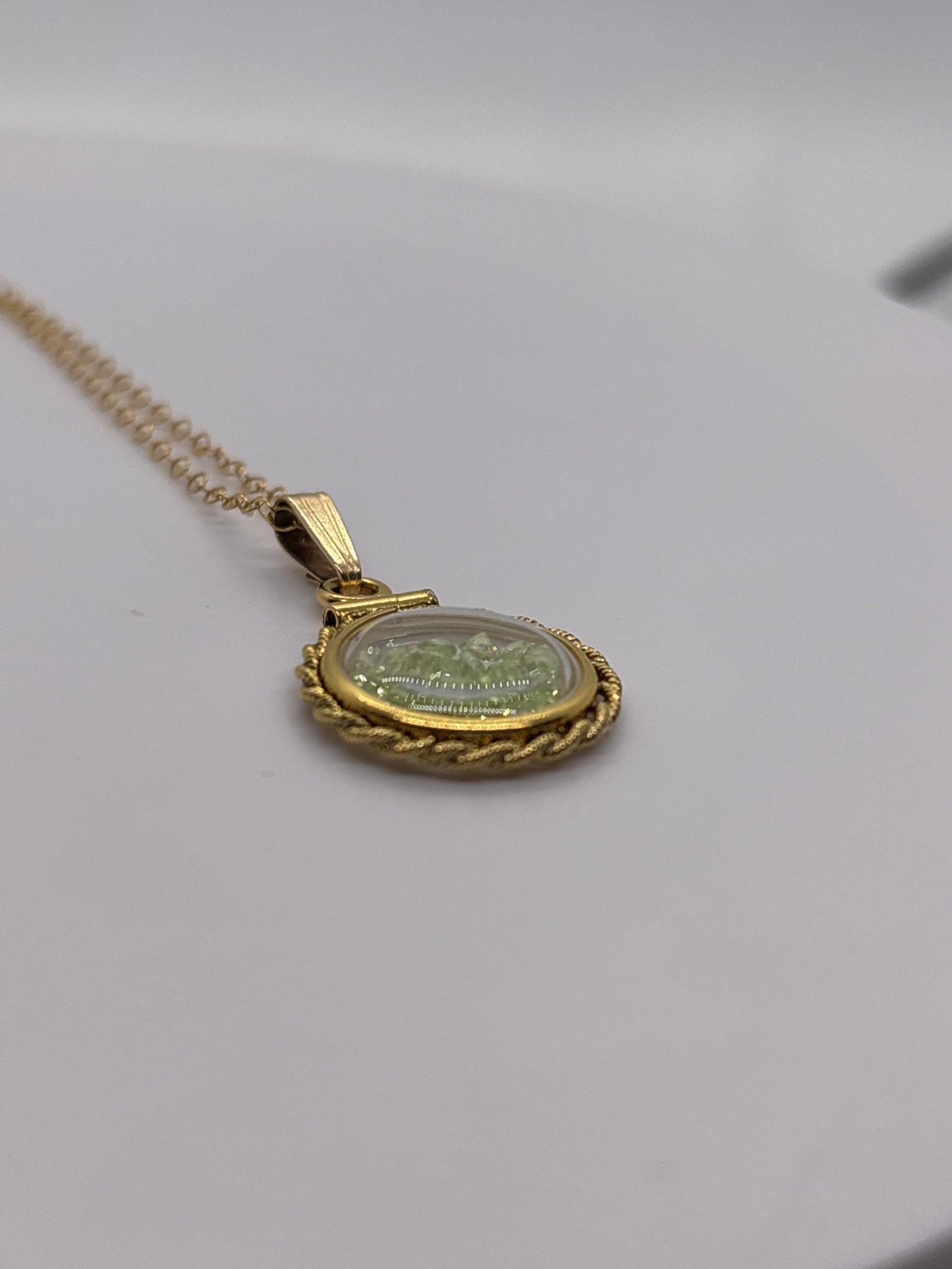 Handmade 12.5 mm 14k gold filled gemstone  shaker locket with twisted rope edge bezel, 0.75 cttw. green peridot, birthstone august