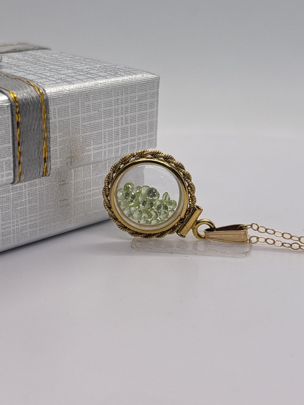 Handmade 12.5 mm 14k gold filled gemstone  shaker locket with twisted rope edge bezel, 0.75 cttw. green peridot, birthstone august