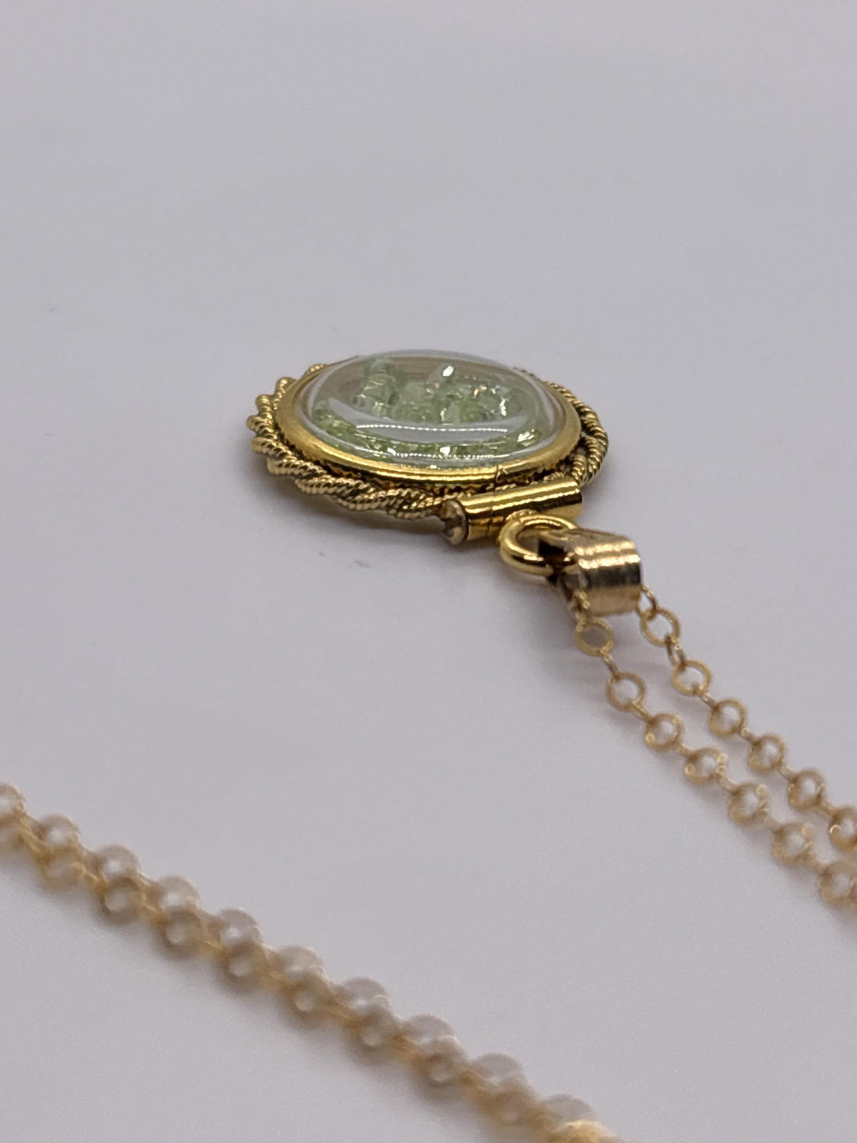 Handmade 12.5 mm 14k gold filled gemstone  shaker locket with twisted rope edge bezel, 0.75 cttw. green peridot, birthstone august