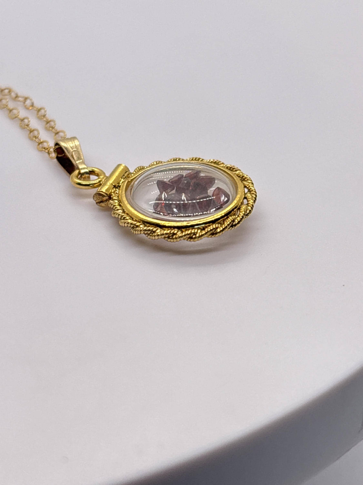 Handmade 12.5 mm 14k gold filled gemstone  shaker locket with twisted rope edge bezel, 0.75 cttw. red garnet, birthstone january