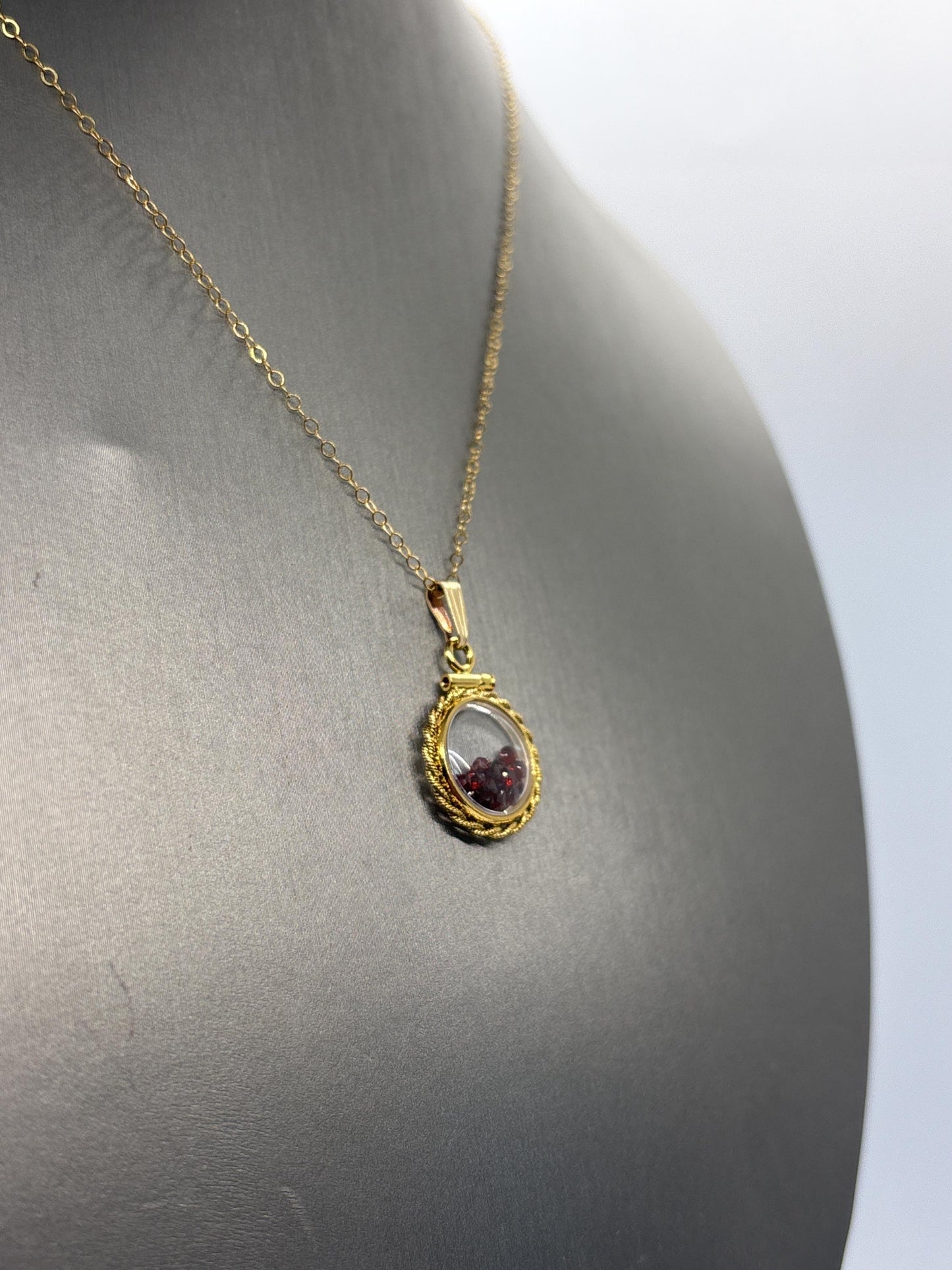 Handmade 12.5 mm 14k gold filled gemstone  shaker locket with twisted rope edge bezel, 0.75 cttw. red garnet, birthstone january