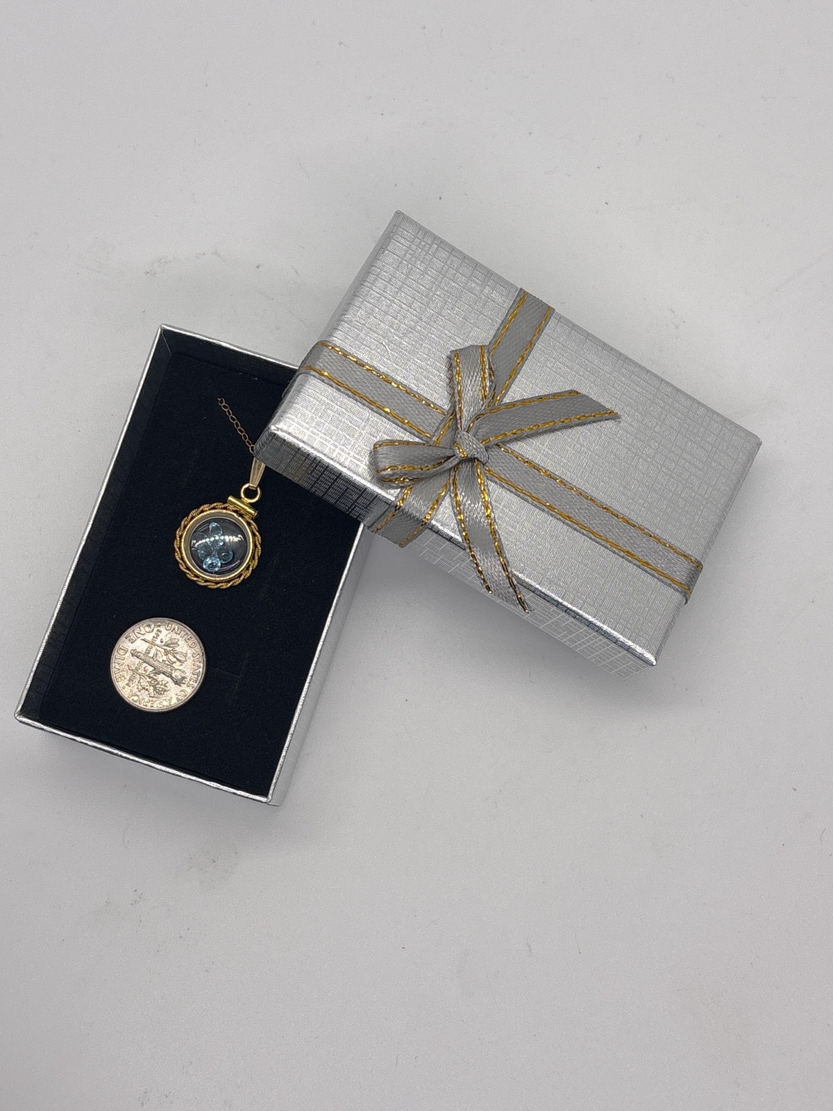 Handmade 12.5 mm 14k gold filled gemstone shaker locket with twisted rope edge bezel, 0.75 cttw. london blue topaz, december birthstone