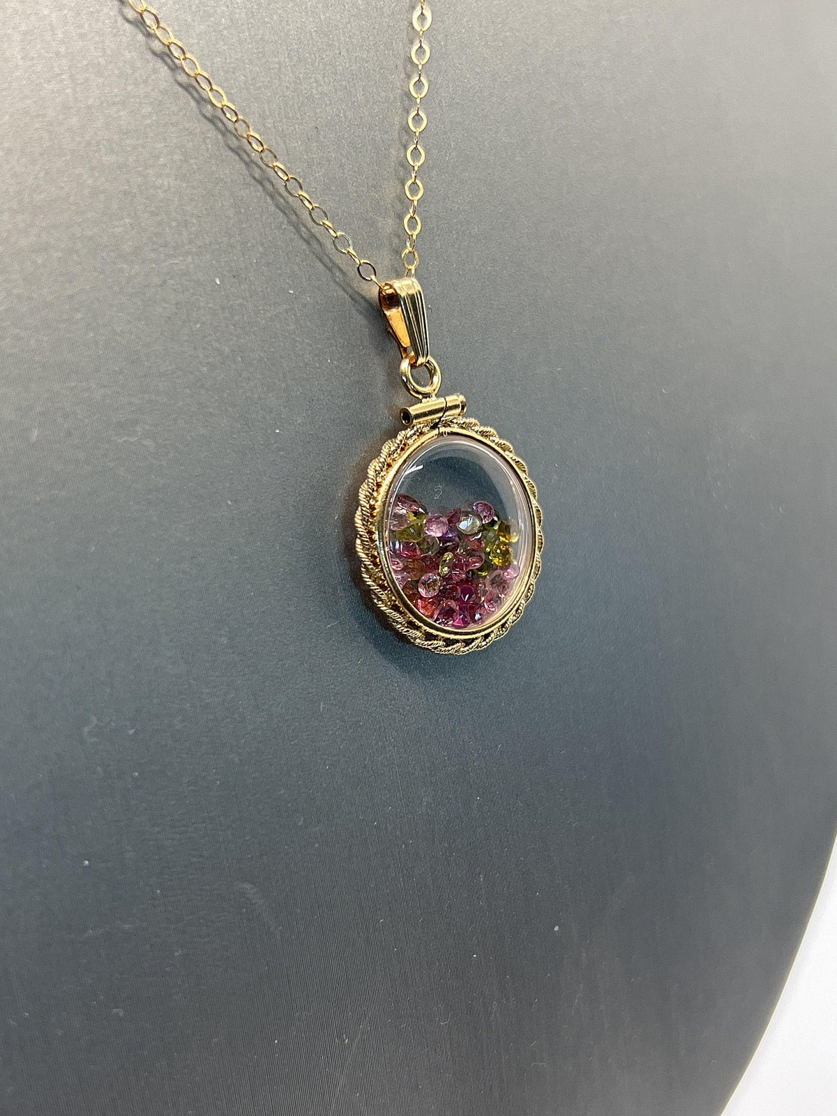 Hand made 21 mm nickel size 14k gold filled lucite tourmaline shaker locket with rope edge, beautiful october birthstone.