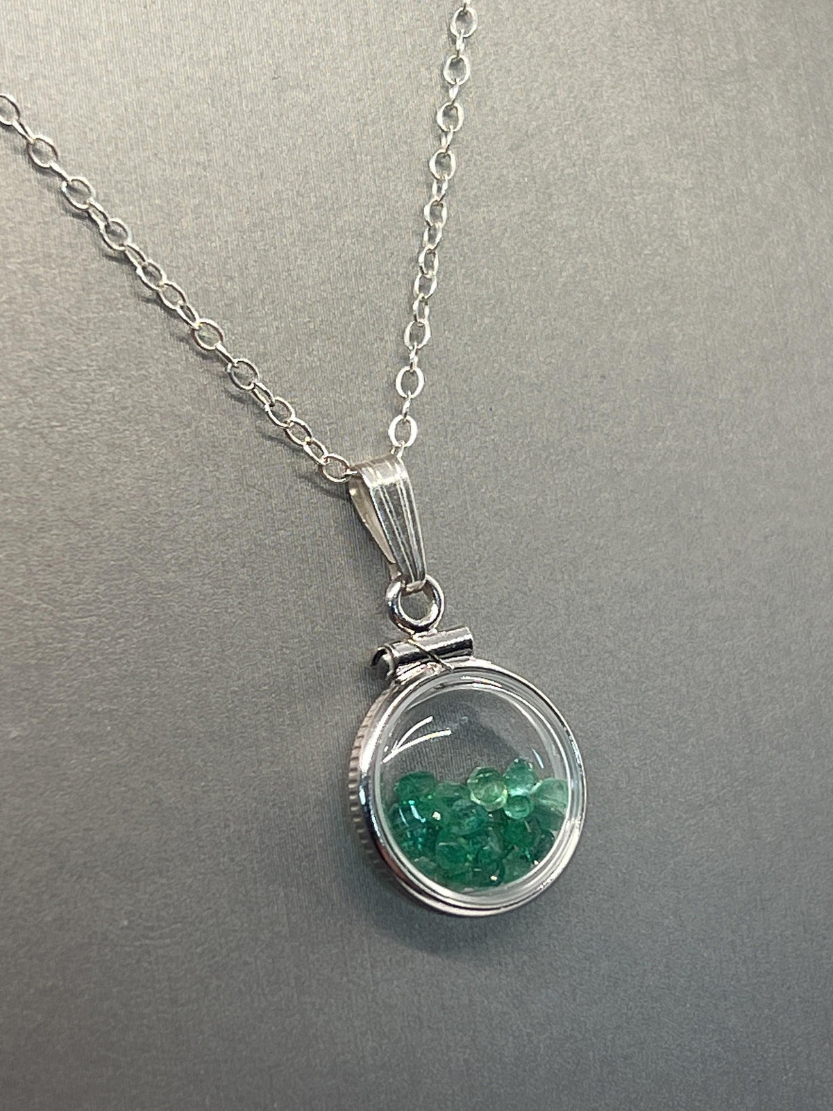 Handmade diminutive sterling silver emerald shaker locket lucite view locket, necklace, beautiful may birthstone. 1.4 tcw