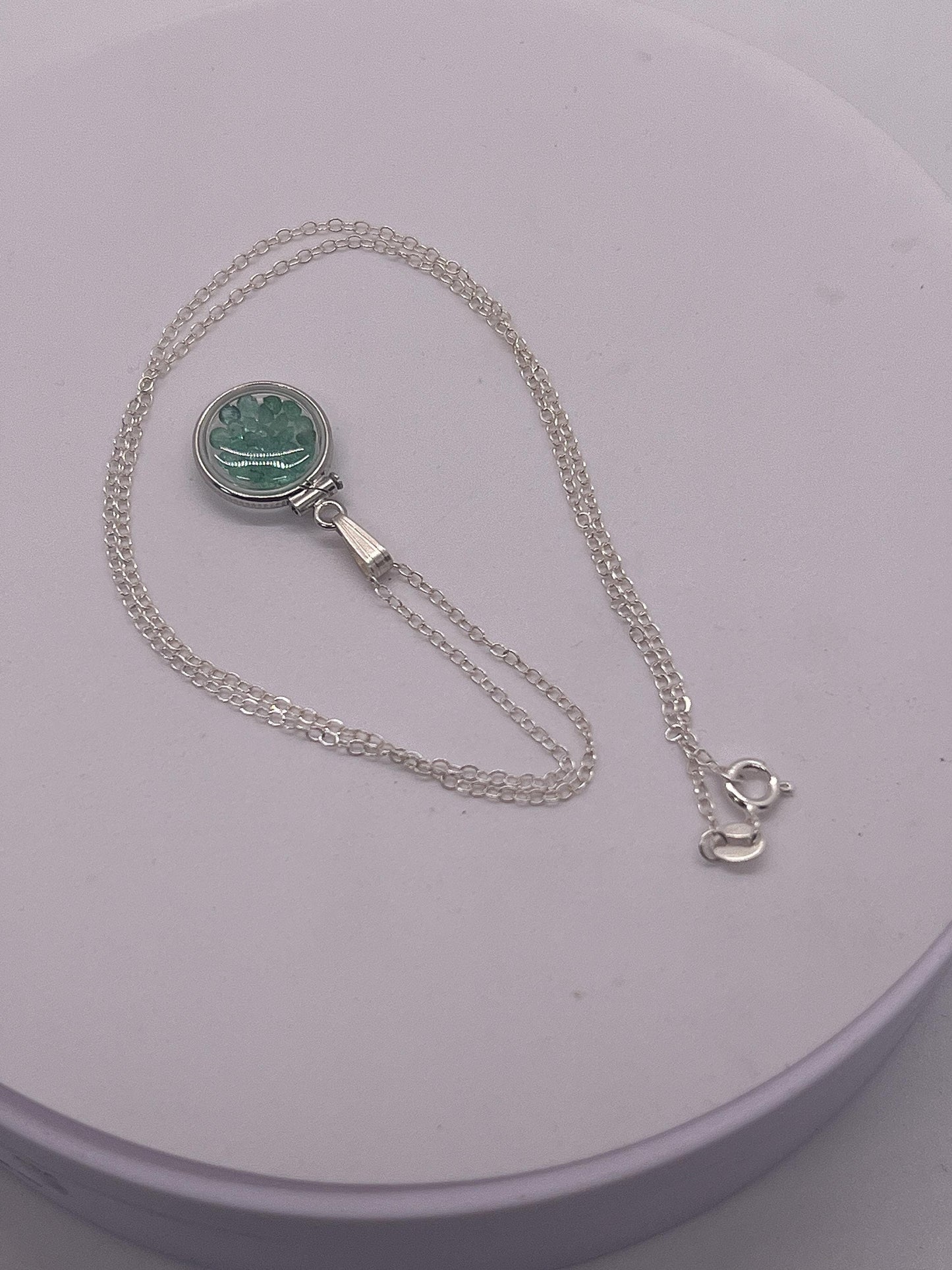 Handmade diminutive sterling silver emerald shaker locket lucite view locket, necklace, beautiful may birthstone. 1.4 tcw