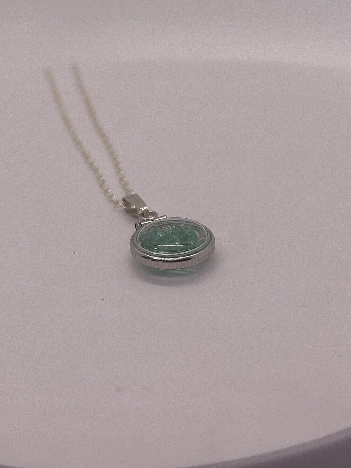 Handmade diminutive sterling silver emerald shaker locket lucite view locket, necklace, beautiful may birthstone. 1.4 tcw