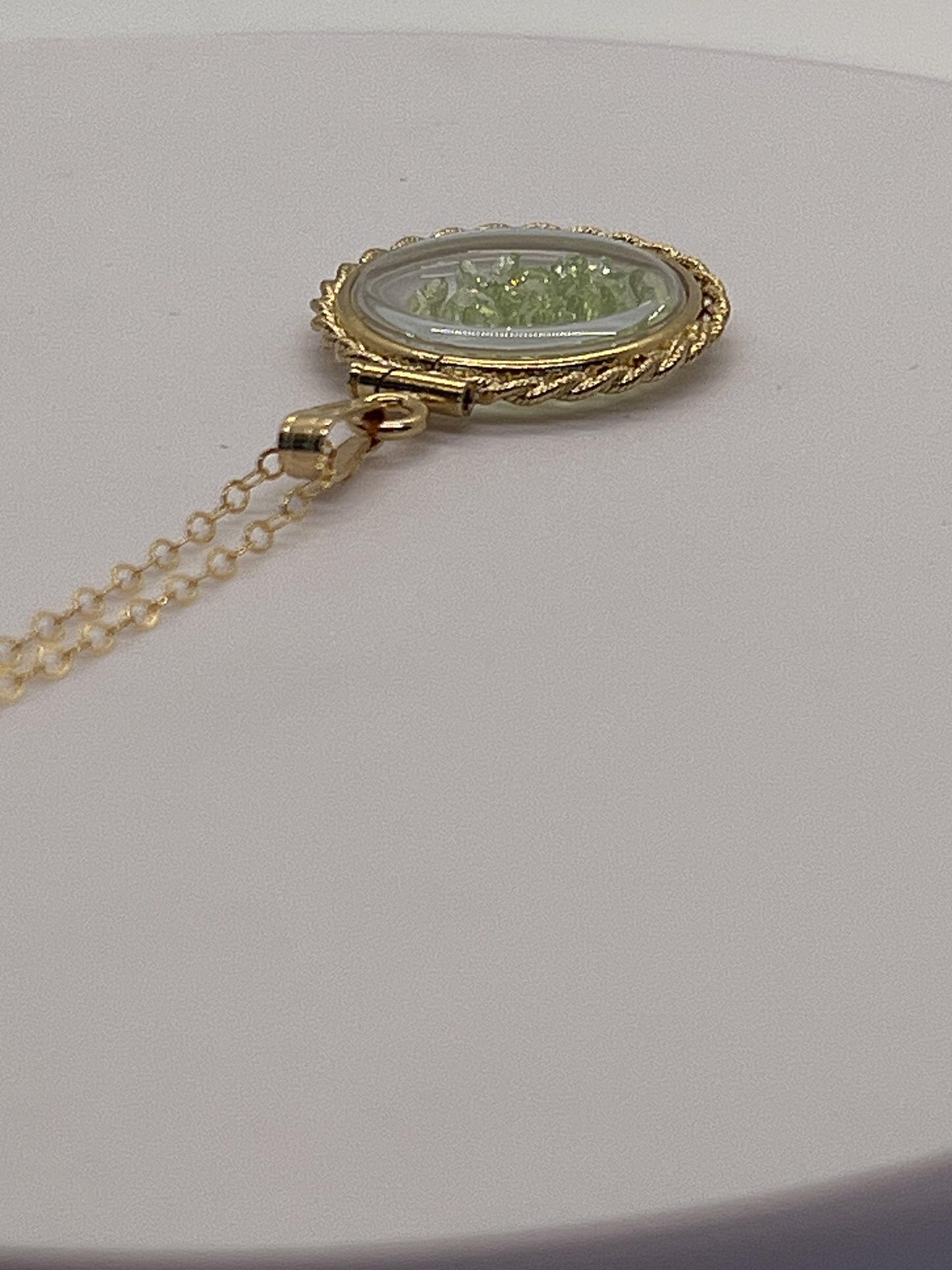 Handmade 21 mm nickel size 14k gold filled peridot shaker locket  with rope edge beautiful august birthstone.