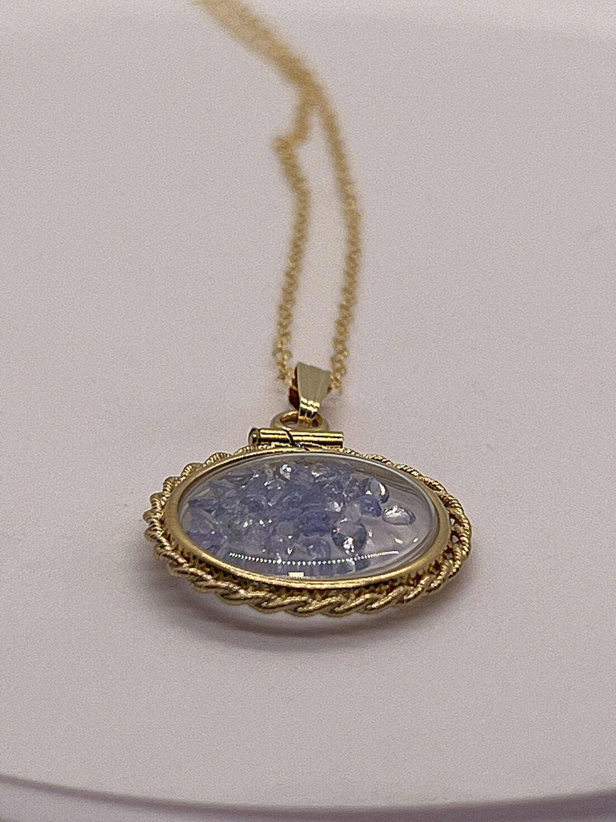 Hand made 21 mm nickel size 14k gold filled lucite tanzanite shaker locket with rope edge december birthstone.