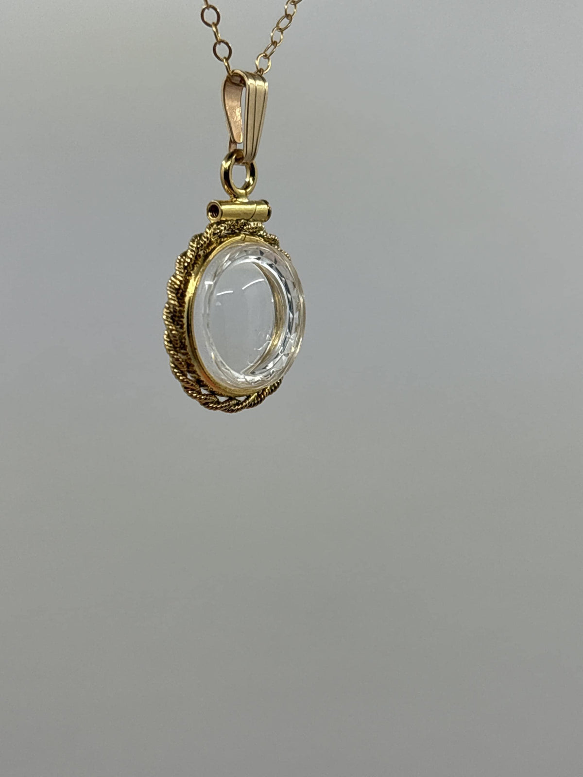 12.5mm 14K Gold-Filled Rope & Diamond-Edge Shaker Locket