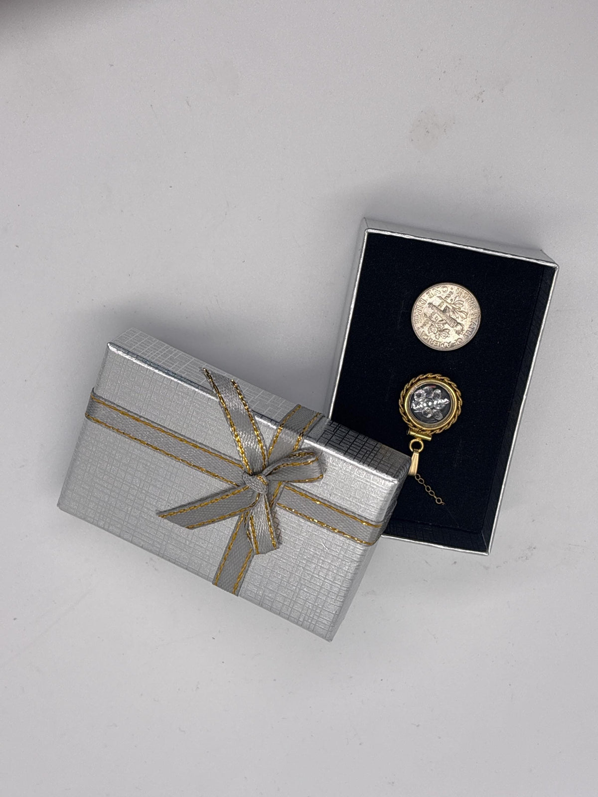 Handmade 12.5 mm 14k gold filled gemstone  shaker locket with twisted rope edge bezel, 0.75 cttw. white topaz, birthstone april