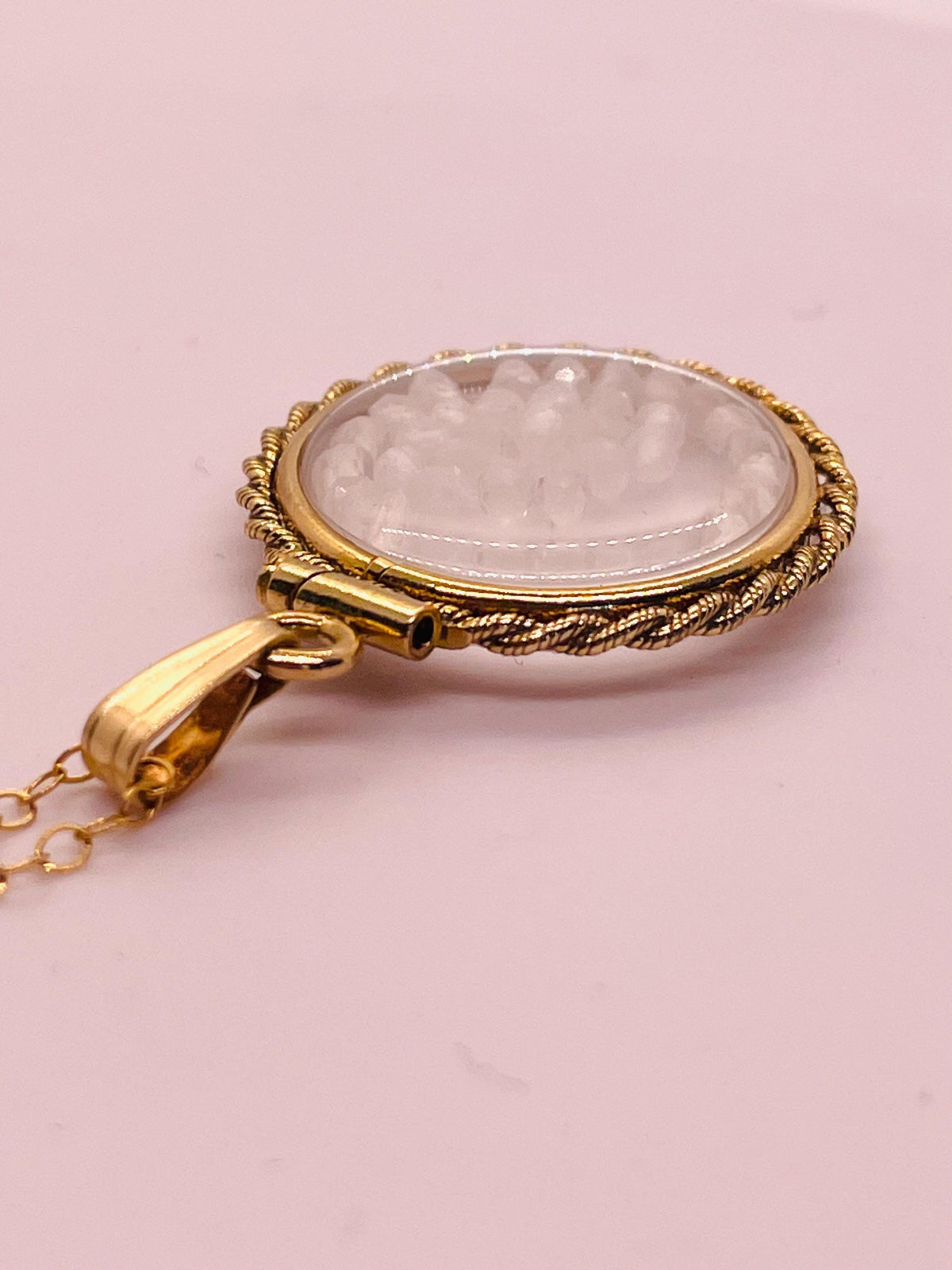 Hand made 21 mm nickel size 14k gold filled lucite genuine labradorite shaker locket with rope edge and  beautiful bead crystals.