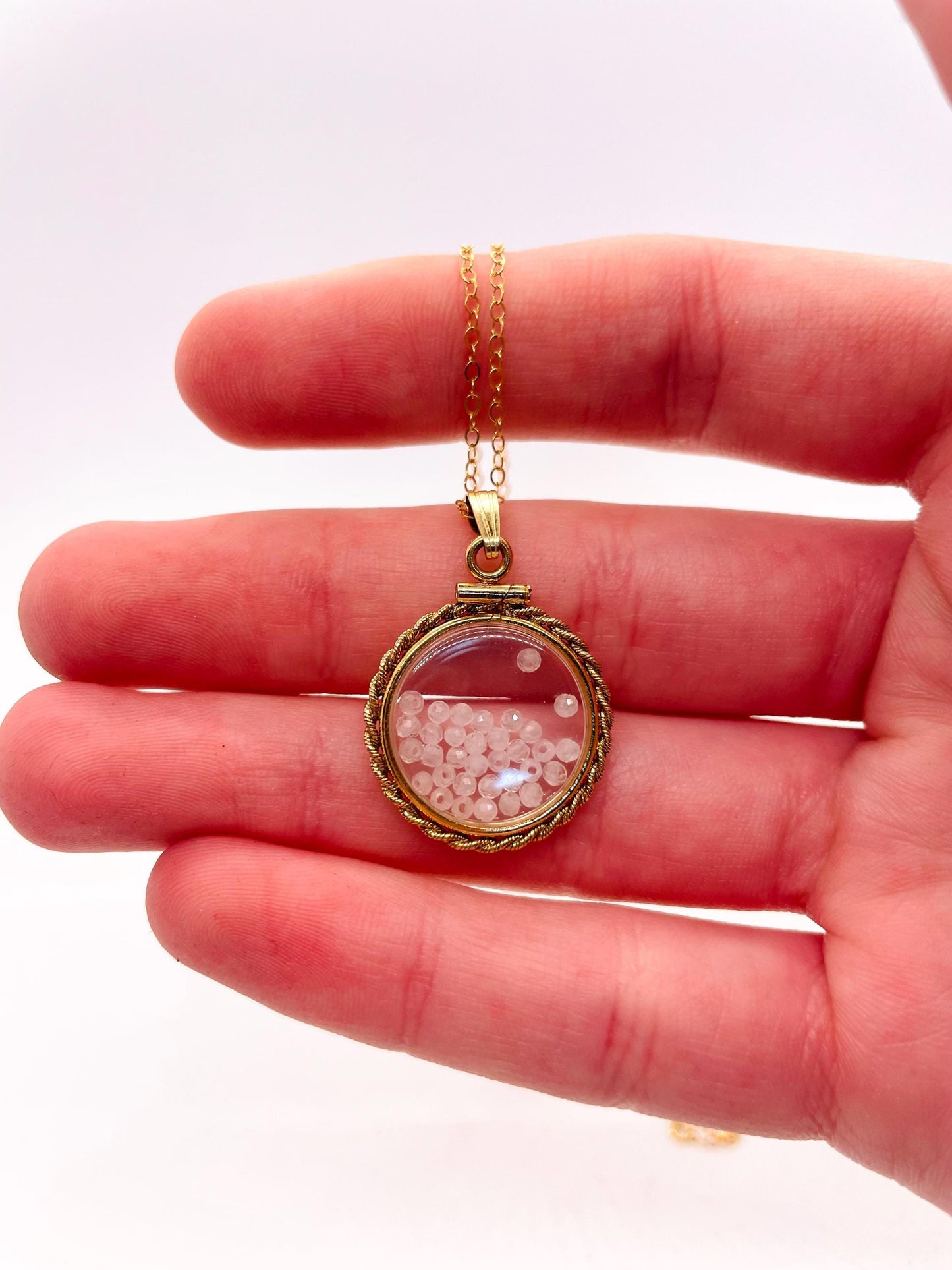 Hand made 21 mm nickel size 14k gold filled lucite genuine labradorite shaker locket with rope edge and  beautiful bead crystals.