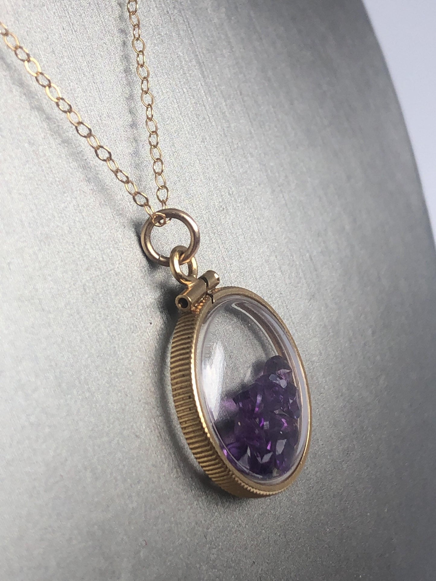 Handmade amethyst shaker locket 20mm, gold filled locket,  2.9  tcw, february birthstone make one for your mom for mother's day, ask me