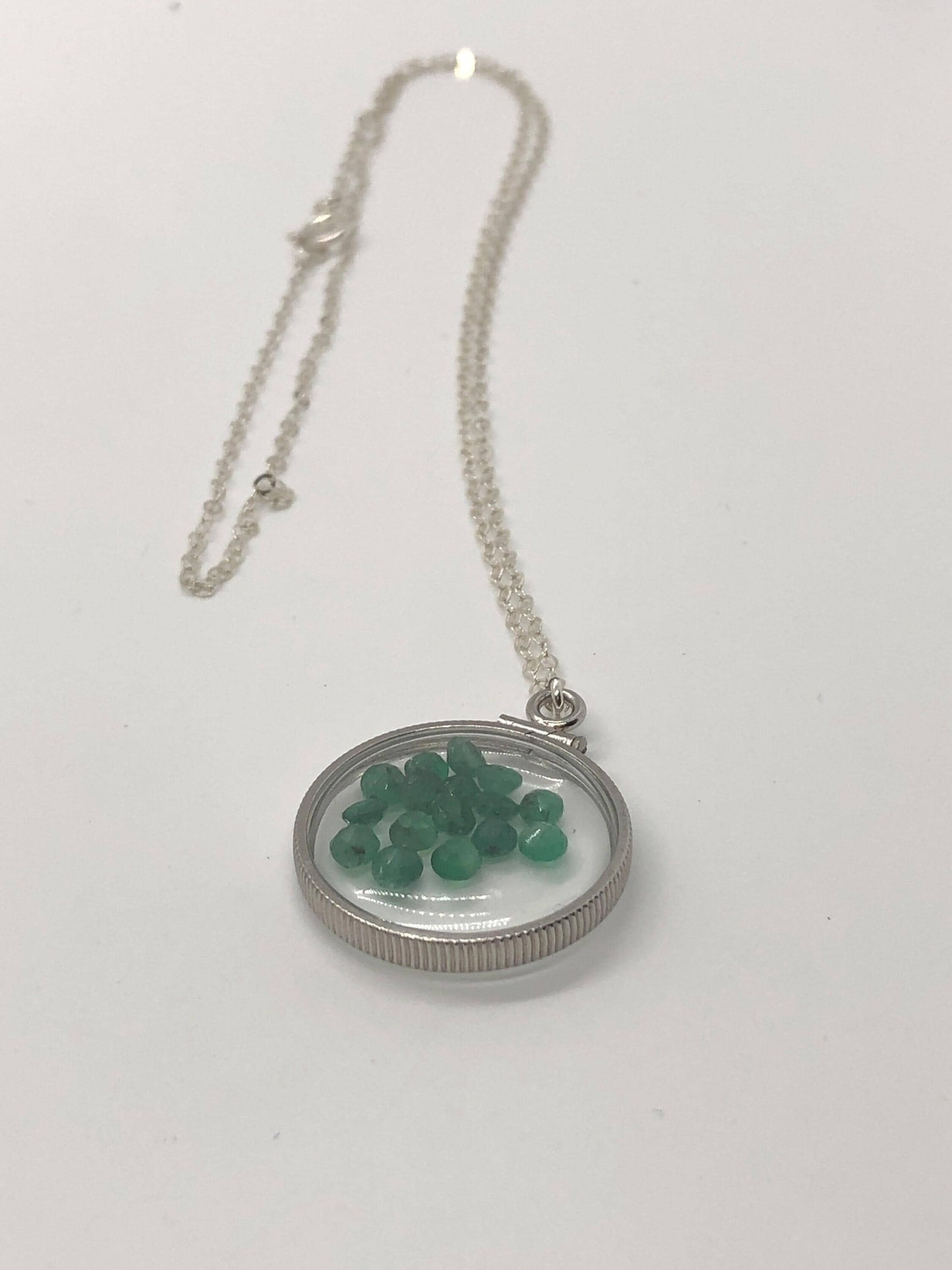Handmade emerald shaker locket 14k gold filled with beautiful may birthstone, you can custom create a locket for mother’s day
