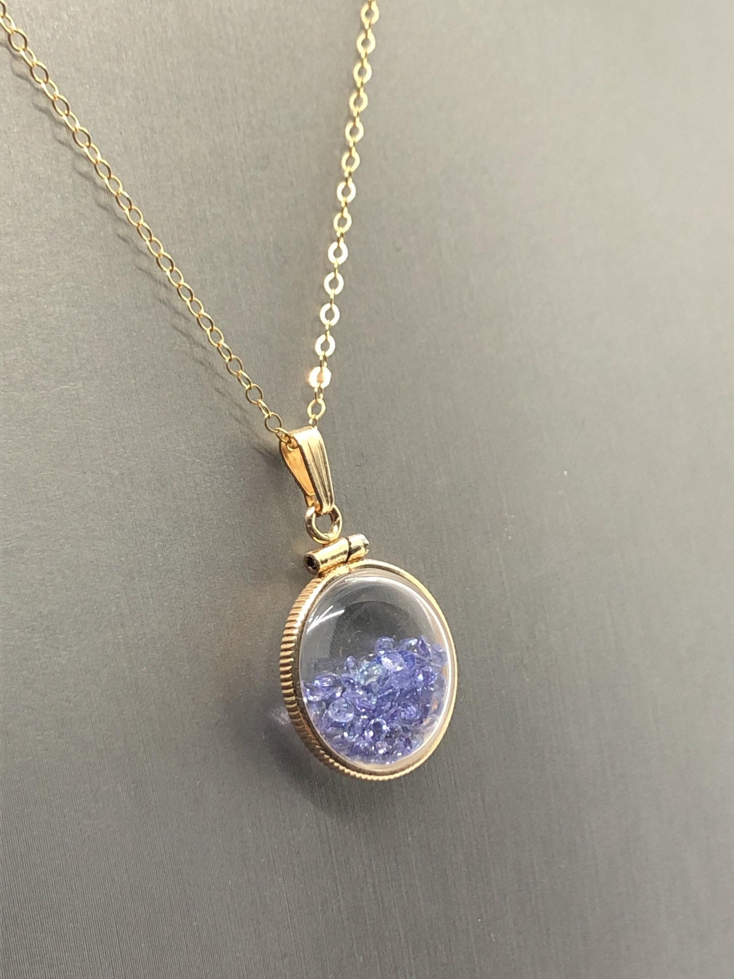 Handmade dime size tanzanite shaker locket 14k gf with beautiful december birthstone, you can custom create a locket ask me!