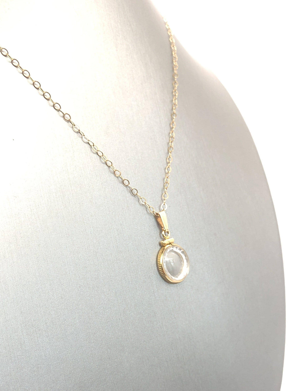 12.5mm 14K Gold-Filled Diamond-Edge Shaker Locket for Tiny Keepsakes