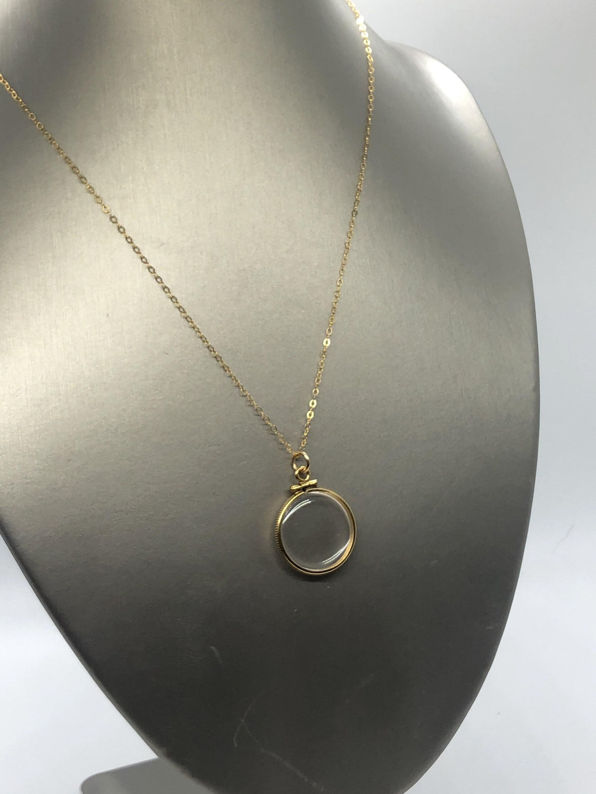 Empty vintage 12k gold filled locket, 20 mm, new old stock with chain free small screwdriver included!