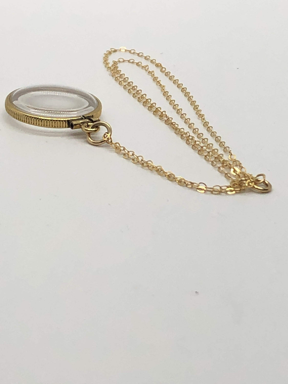 Empty vintage 12k gold filled locket, 20 mm, new old stock with chain free small screwdriver included!