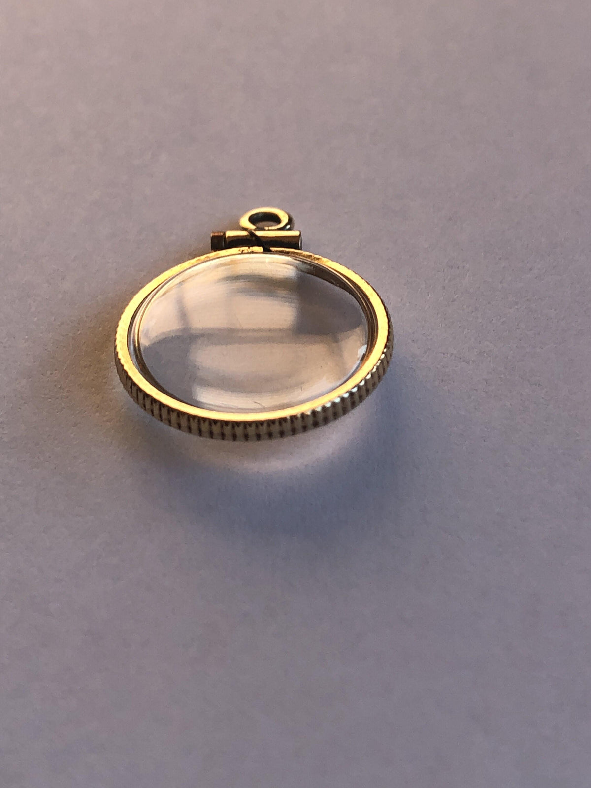 Empty vintage 12k gold filled locket, 20 mm, new old stock with chain free small screwdriver included!