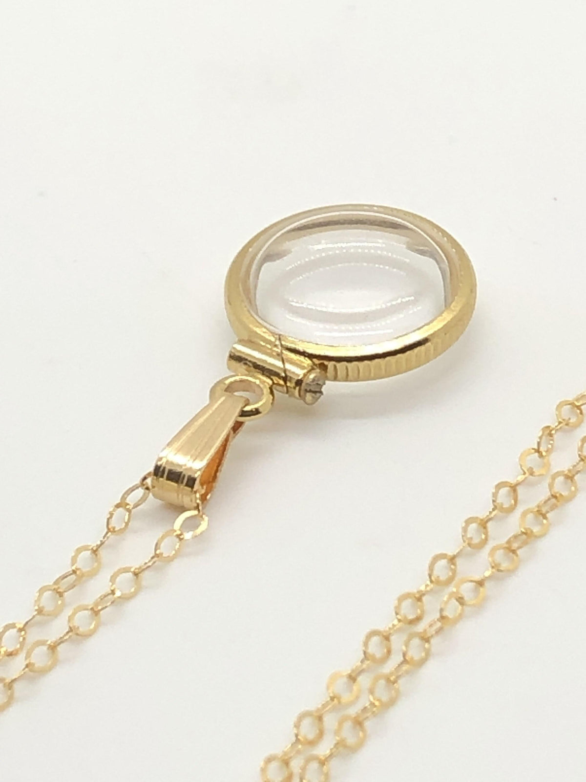 12.5mm 14K Gold-Filled Shaker Locket for Tiny Keepsakes