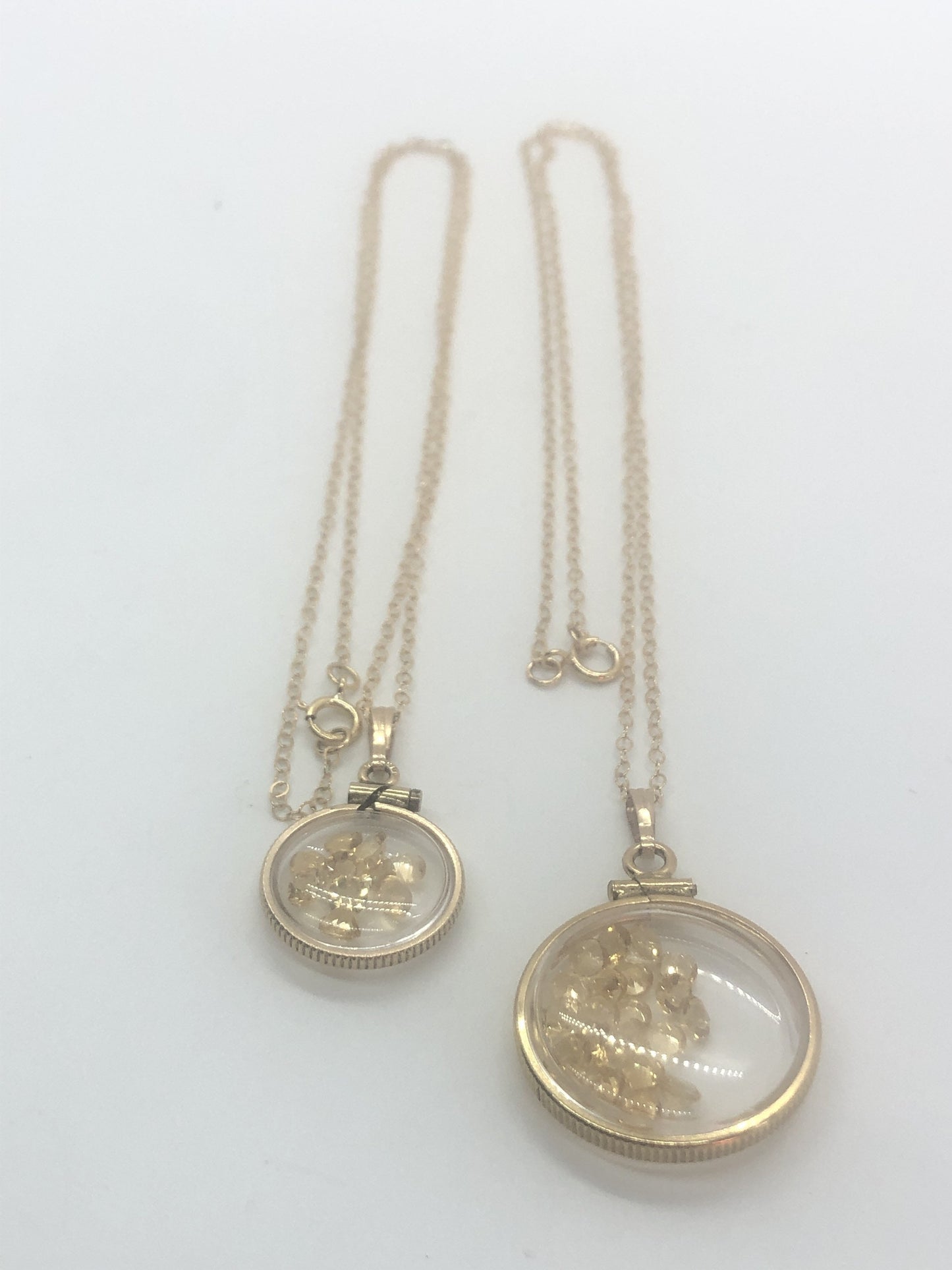 Vintage Citrine shaker Locket 12k gold filled, 50 year old New Stock,  20mm or 15 mm,November Birthstone , Mother's Day