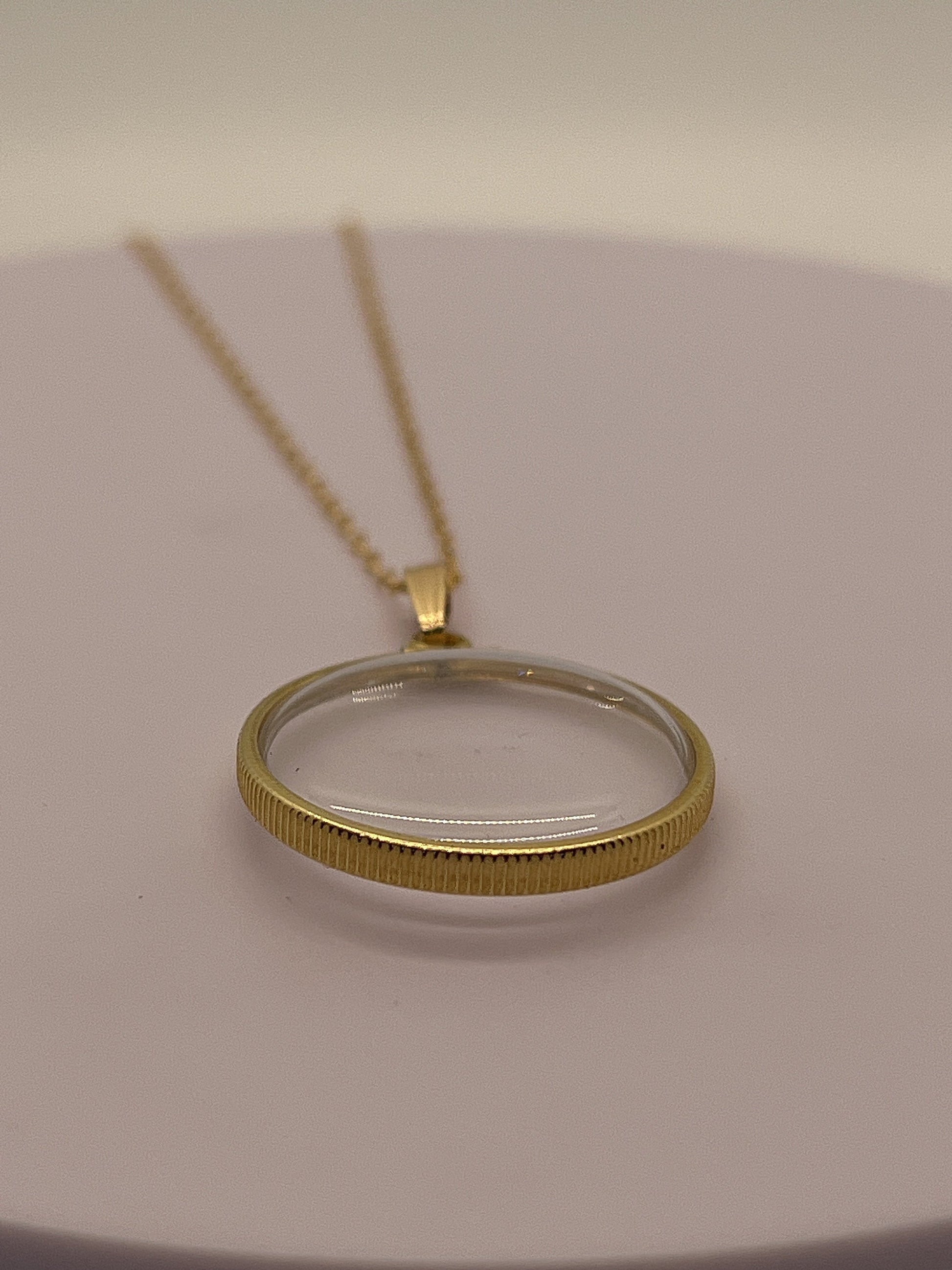 25mm 14K Gold-Filled Shaker Locket detail