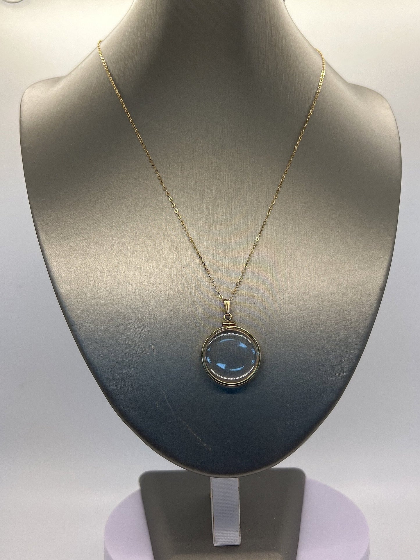 25mm 14K Gold-Filled Shaker Locket detail
