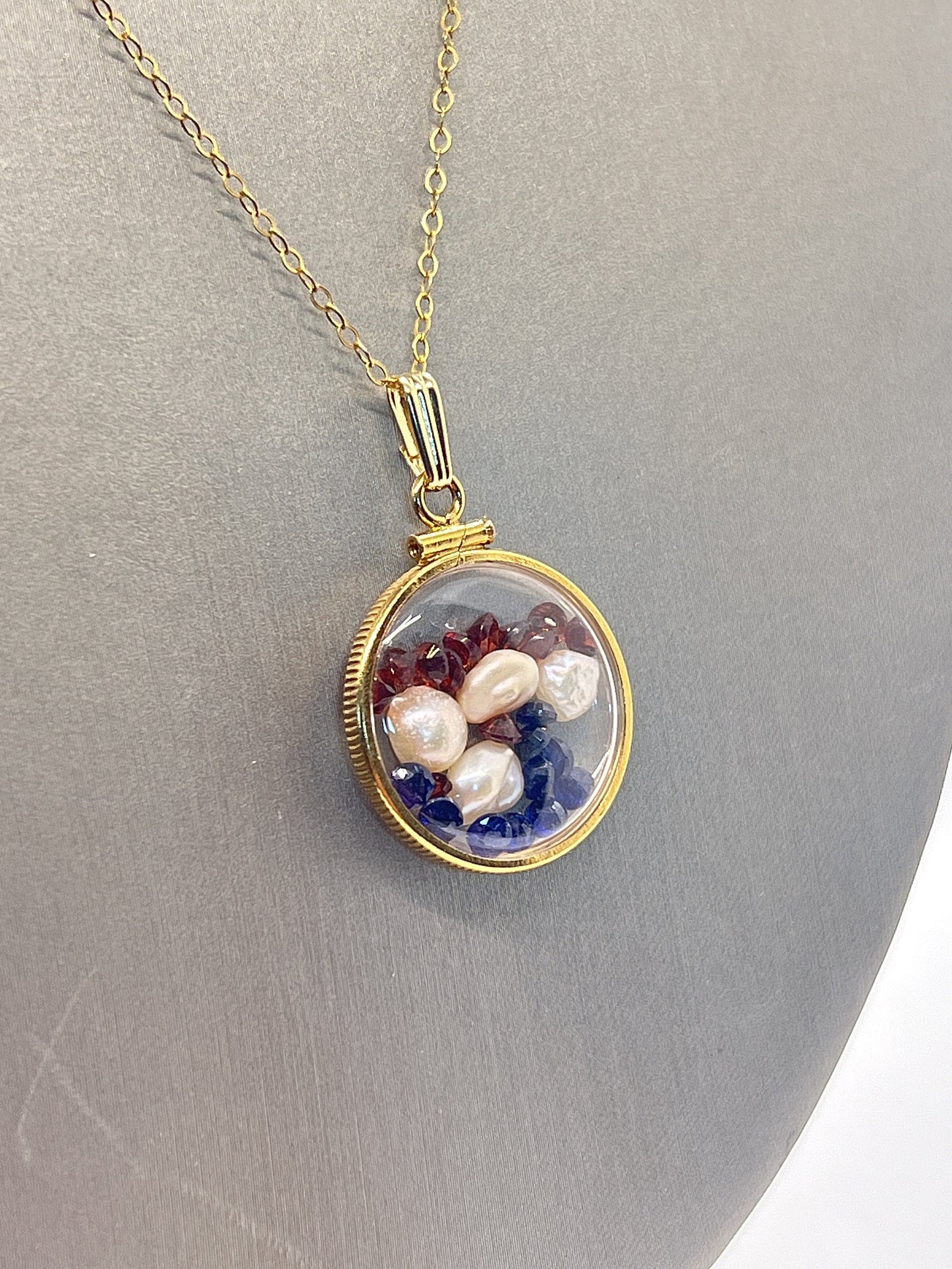 Solid 14k Gold Lucite Handmade mix of Garnet, Sapphire and Pearl Shaker Locket. Round cut Colorful gems. Artistic Series-US Flag colors