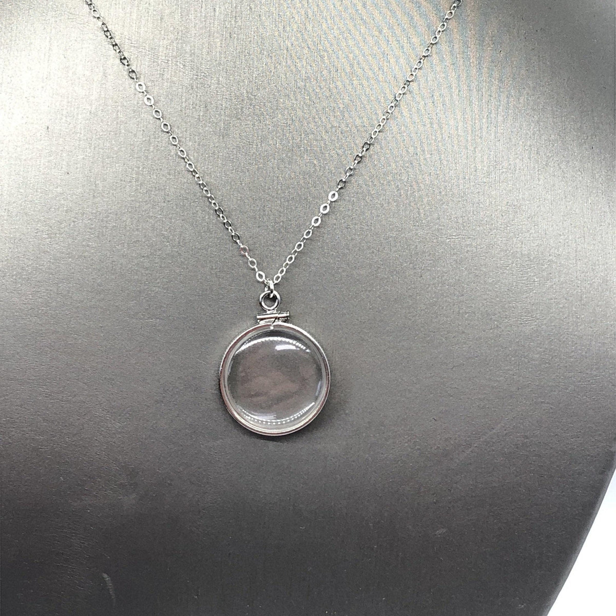 20mm Sterling Silver Shaker Locket for Keepsakes detail