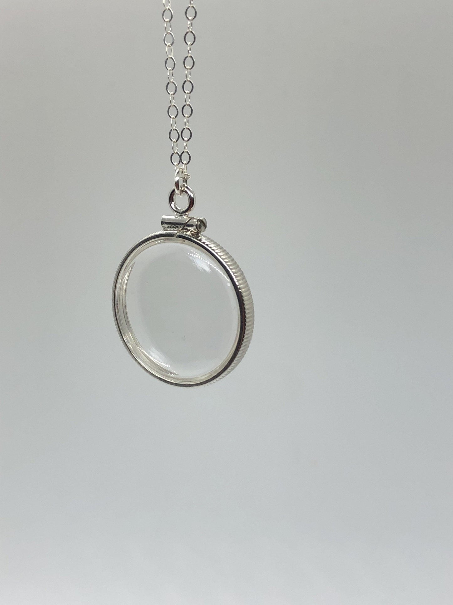 20mm Sterling Silver Shaker Locket for Keepsakes detail