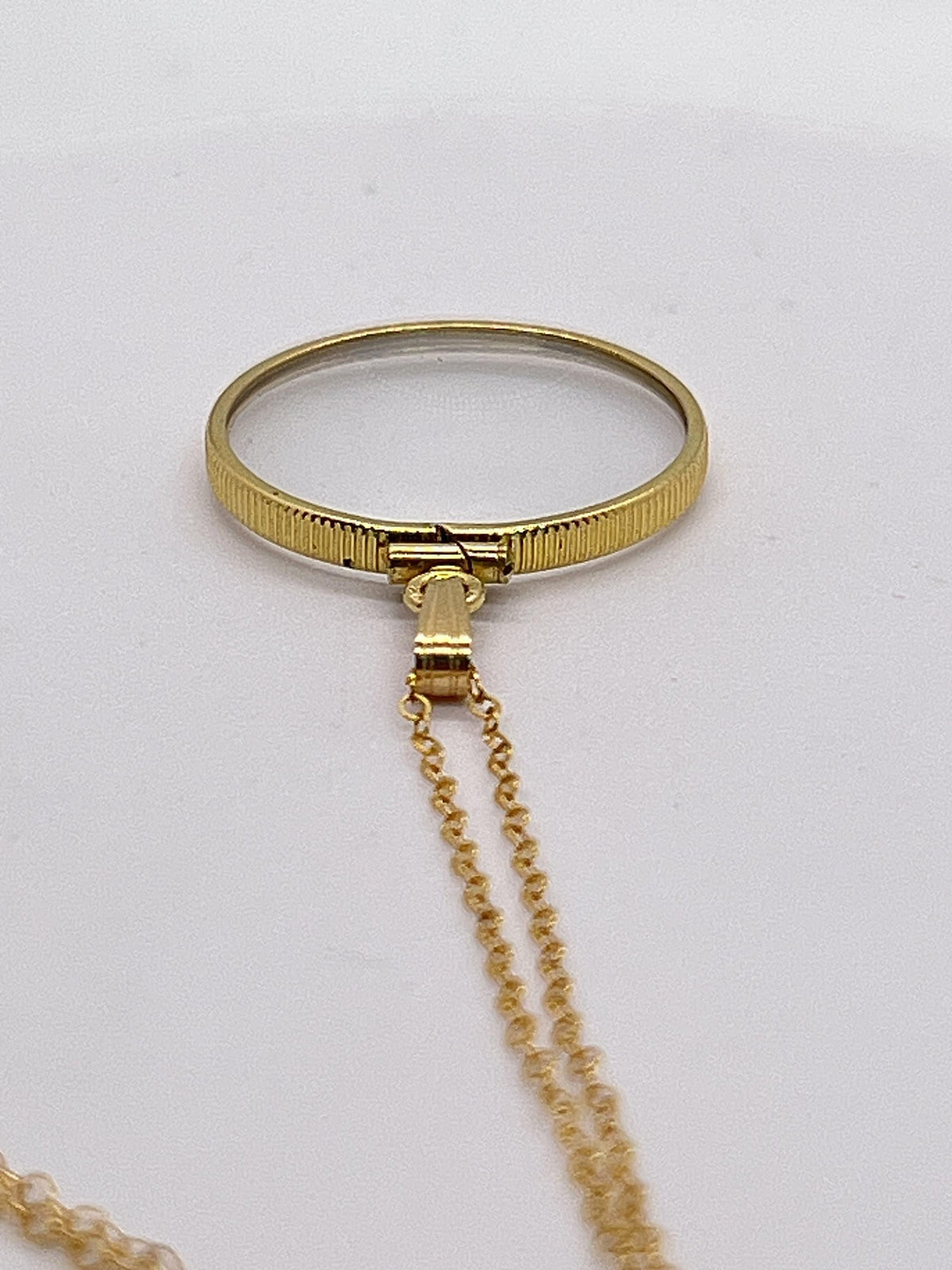 25mm 14K Gold-Filled Mineral-Glass Shaker Locket detail