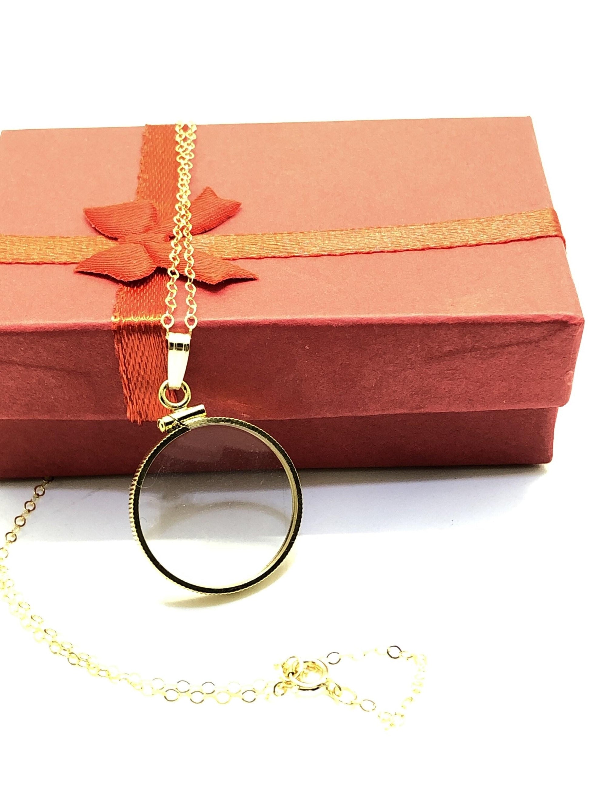 20mm 14K Gold-Filled Mineral-Glass Shaker Locket for Keepsakes detail